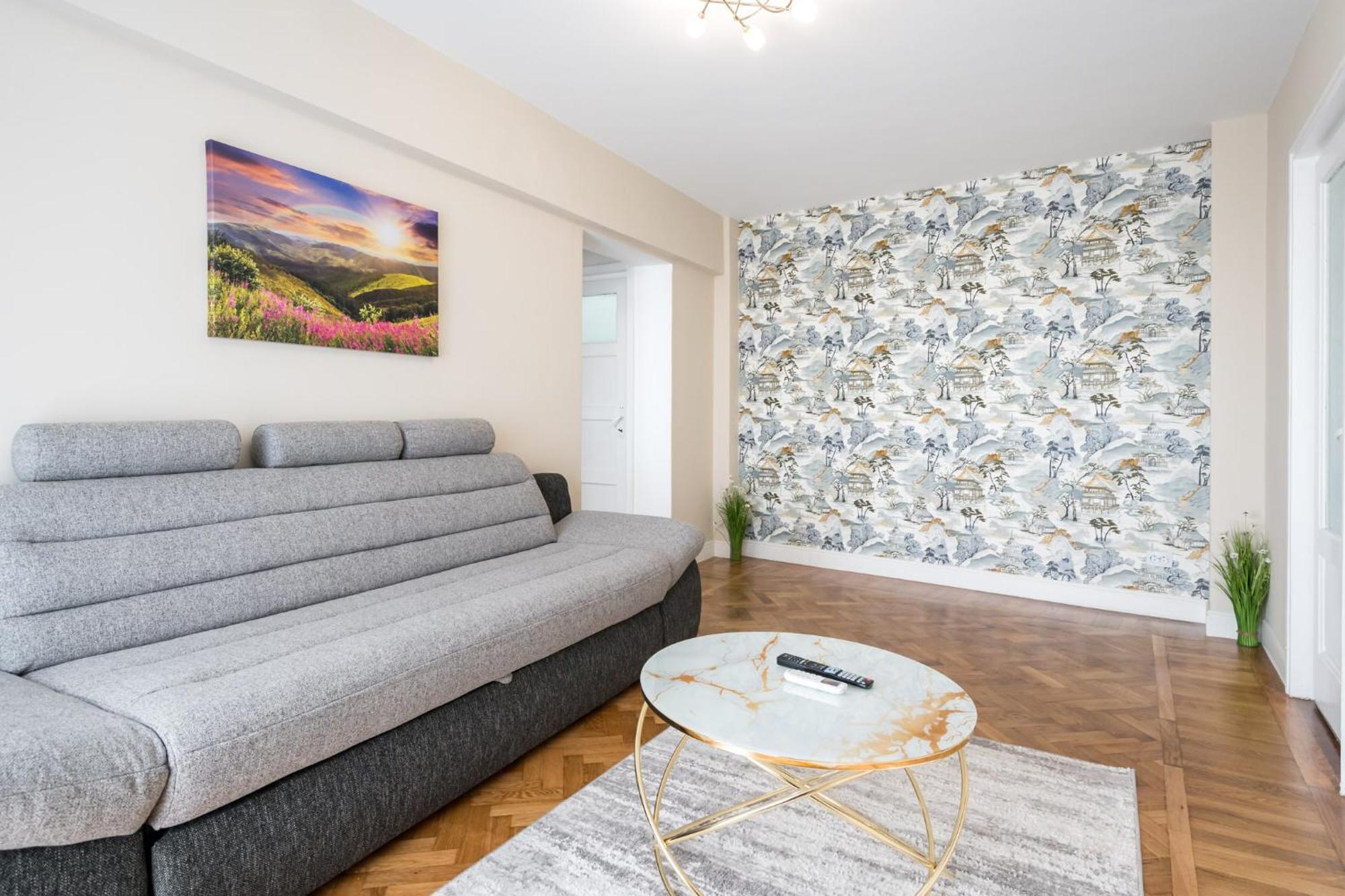 City View Apartment With Private Balcony Bucureşti Ngoại thất bức ảnh