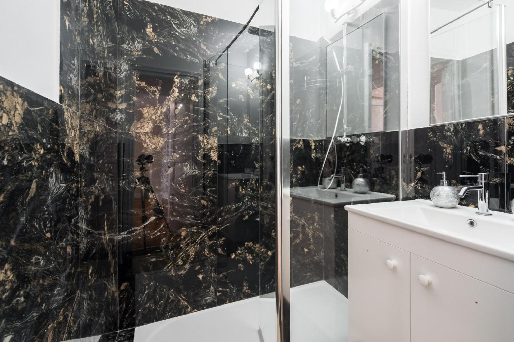 City View Apartment With Private Balcony Bucureşti Ngoại thất bức ảnh
