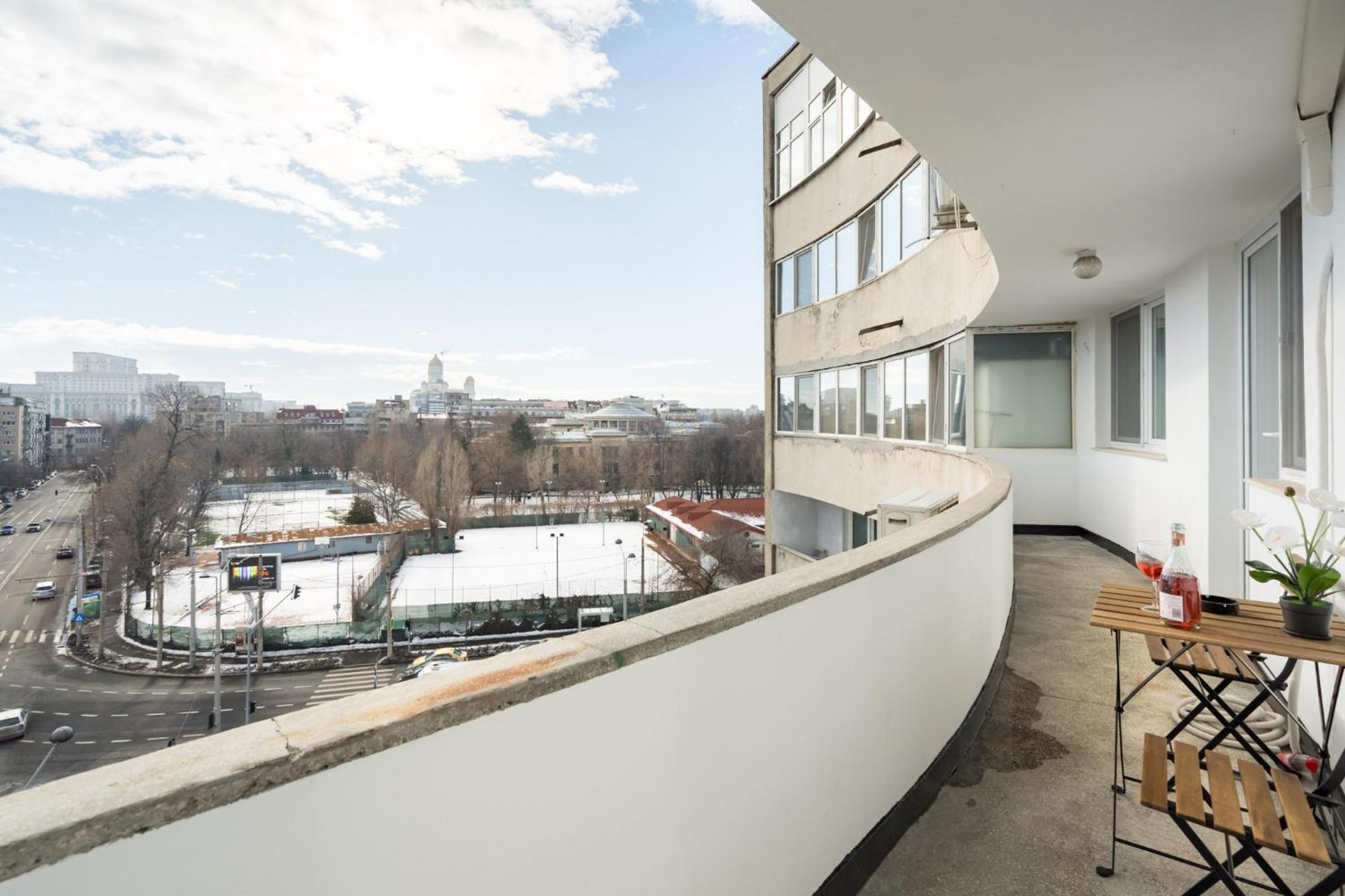 City View Apartment With Private Balcony Bucureşti Ngoại thất bức ảnh